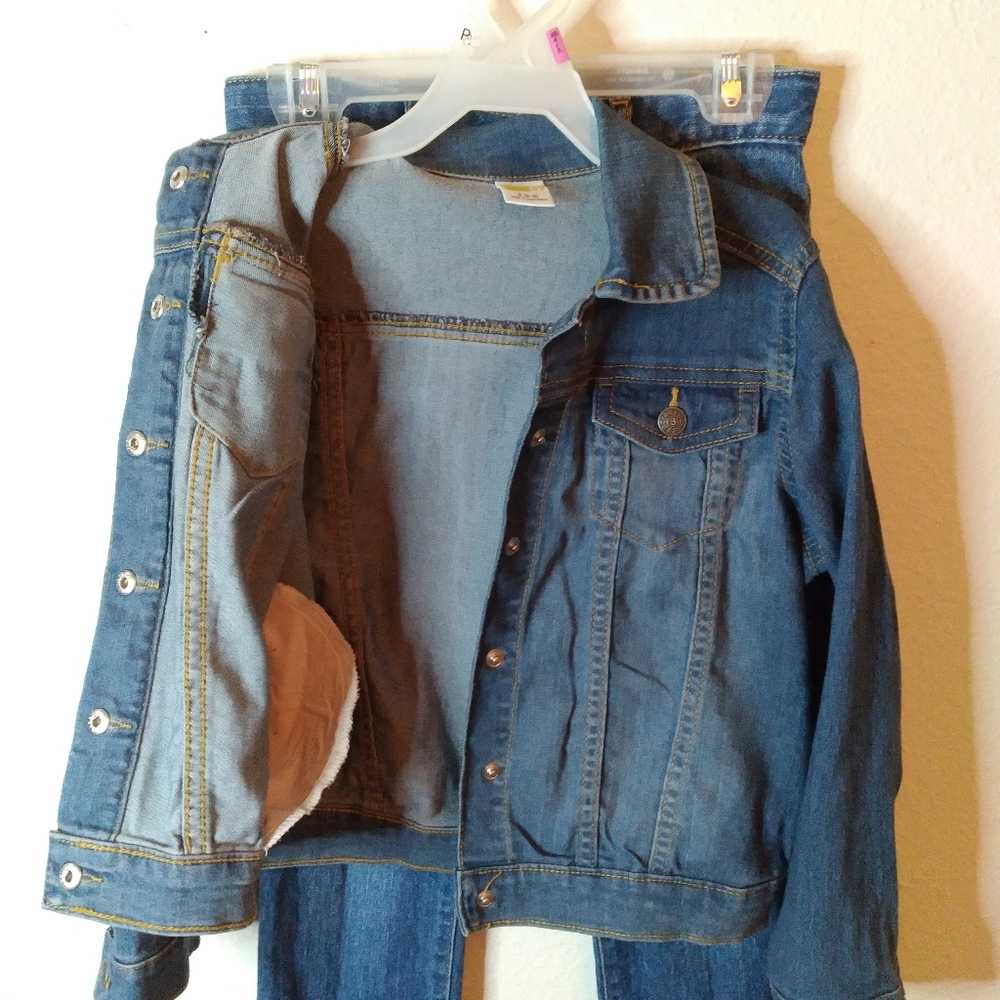 #186 Girls Crazy 8 Blue Demin Button Pocket Jean Jacket - Picture 15 of 16